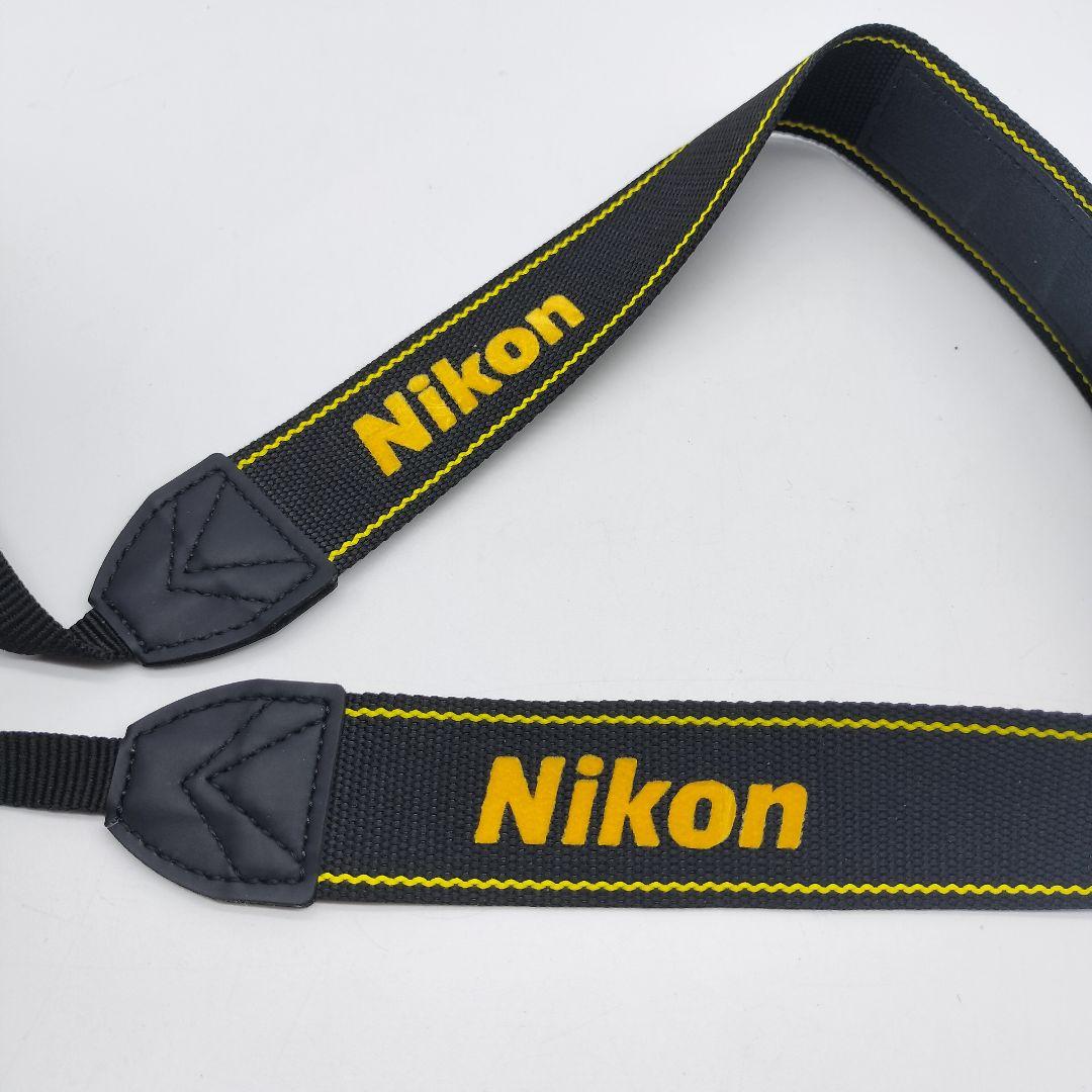Nikon U フィルム 一眼レフカメラ ボディ レンズ バッテリーパック付き