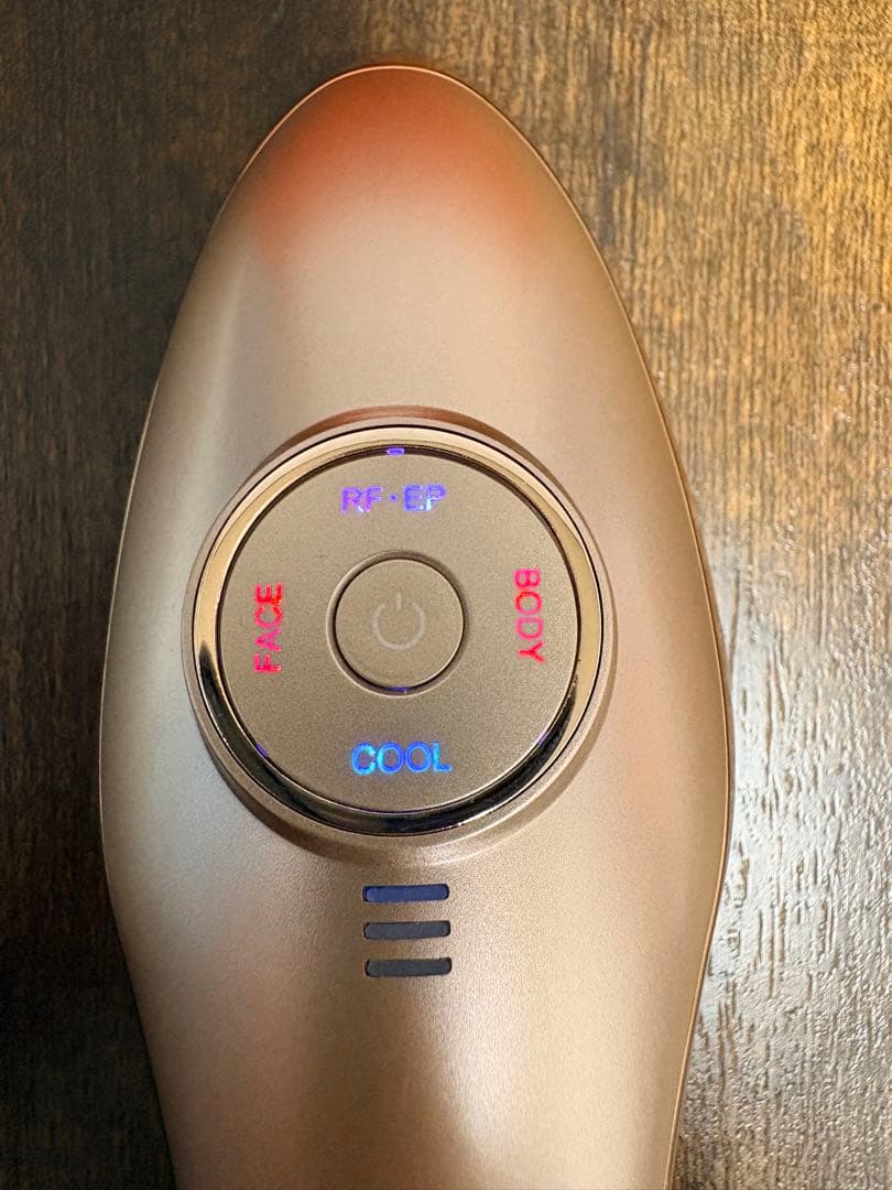 MEラボンエクラ美顔器　ＩＫＫＯプロデュース