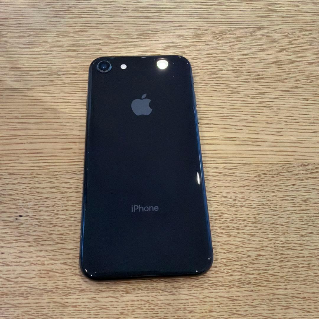 iPhone8 64g 本体 simフリー