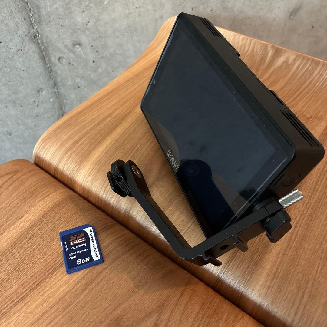 美品　カメラモニター 5.5インチ 4K 外部モニター　バッテリー付