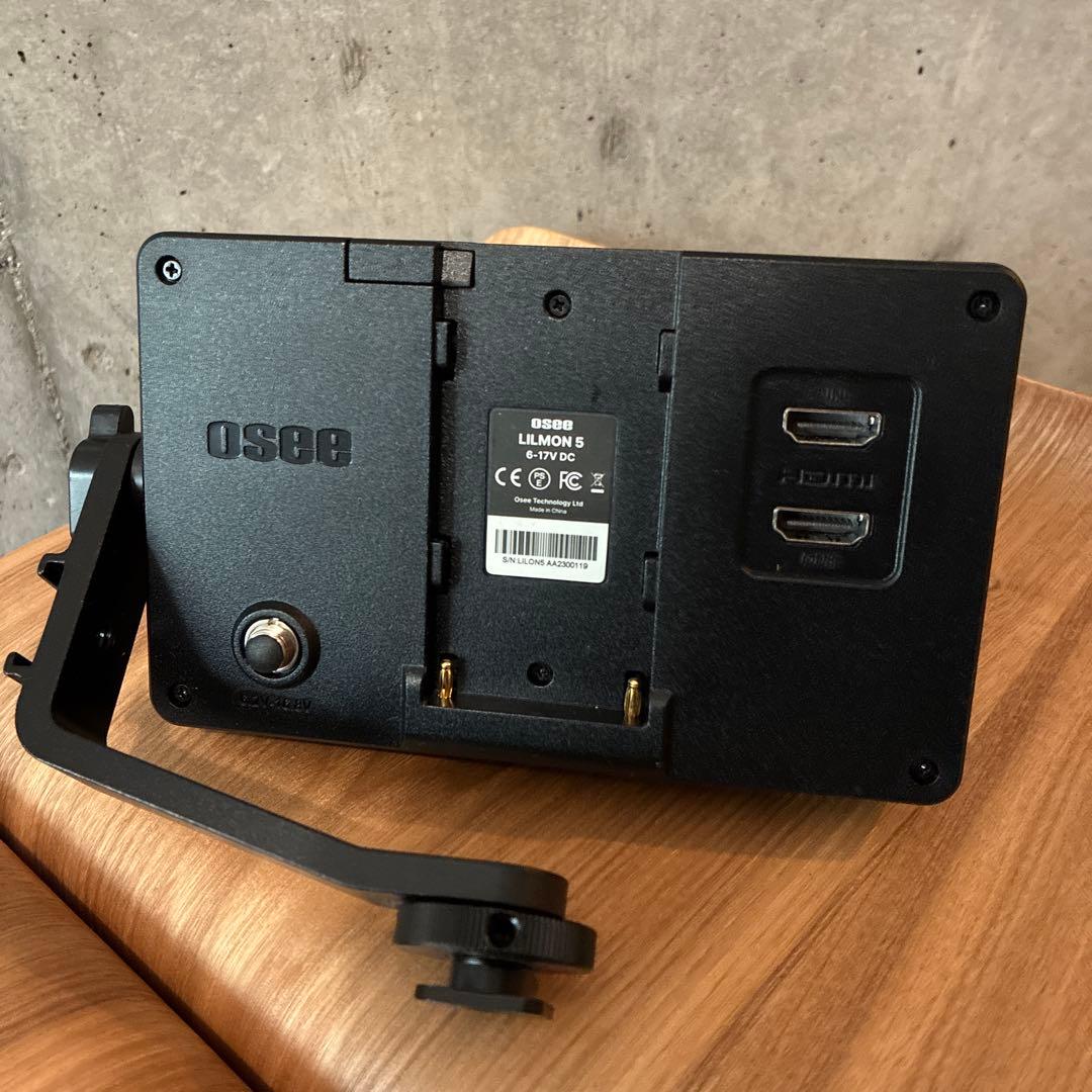美品　カメラモニター 5.5インチ 4K 外部モニター　バッテリー付