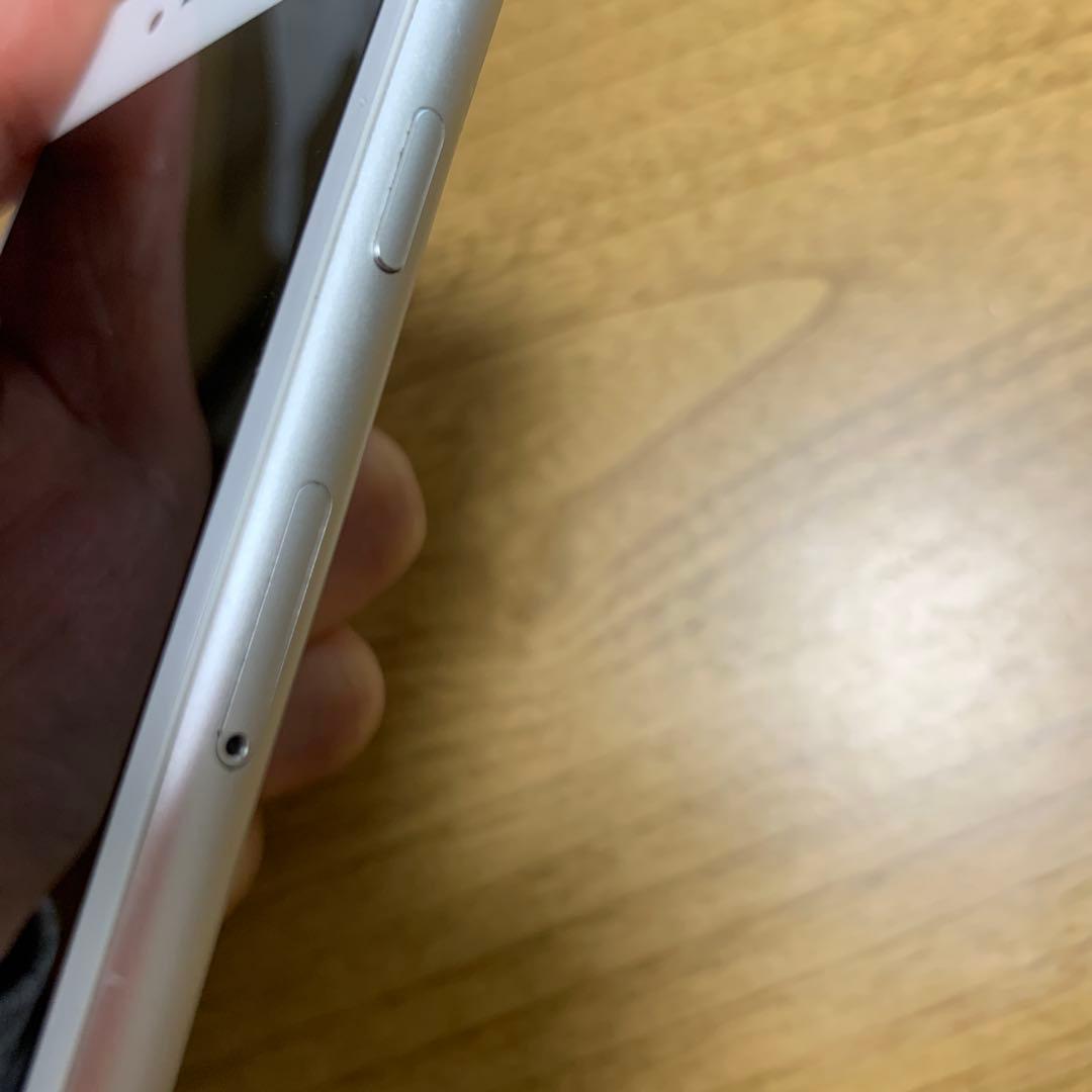 Apple iPhone 8 本体　64GB ホワイト　残り88%
