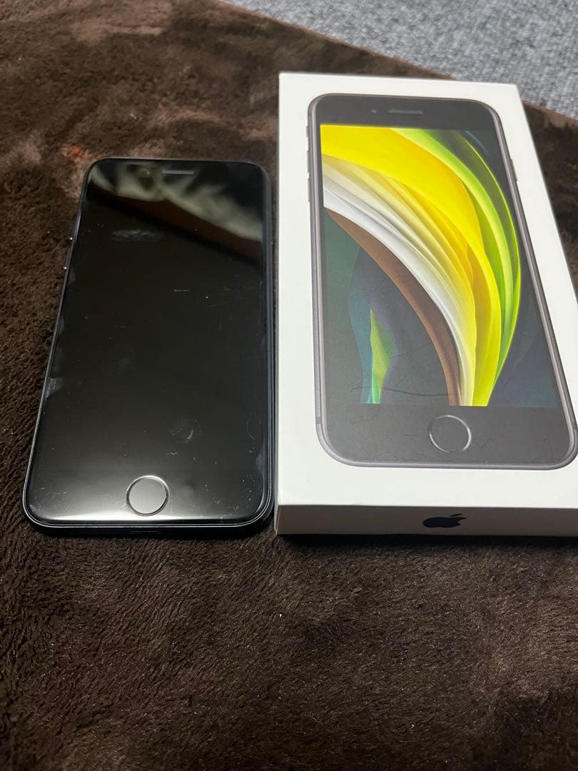Apple iPhone SE (第2世代) 64GB スペースグレー　箱付き