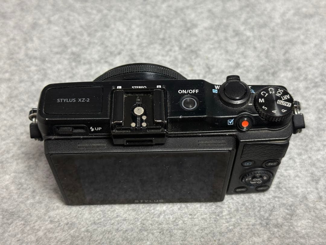 OLYMPUS XZ-2 コンパクトデジタルカメラ STYLUS