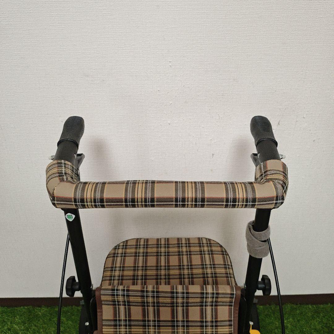 カットリハビリィ　歩行車　アクティブピッチ　シルバーカー