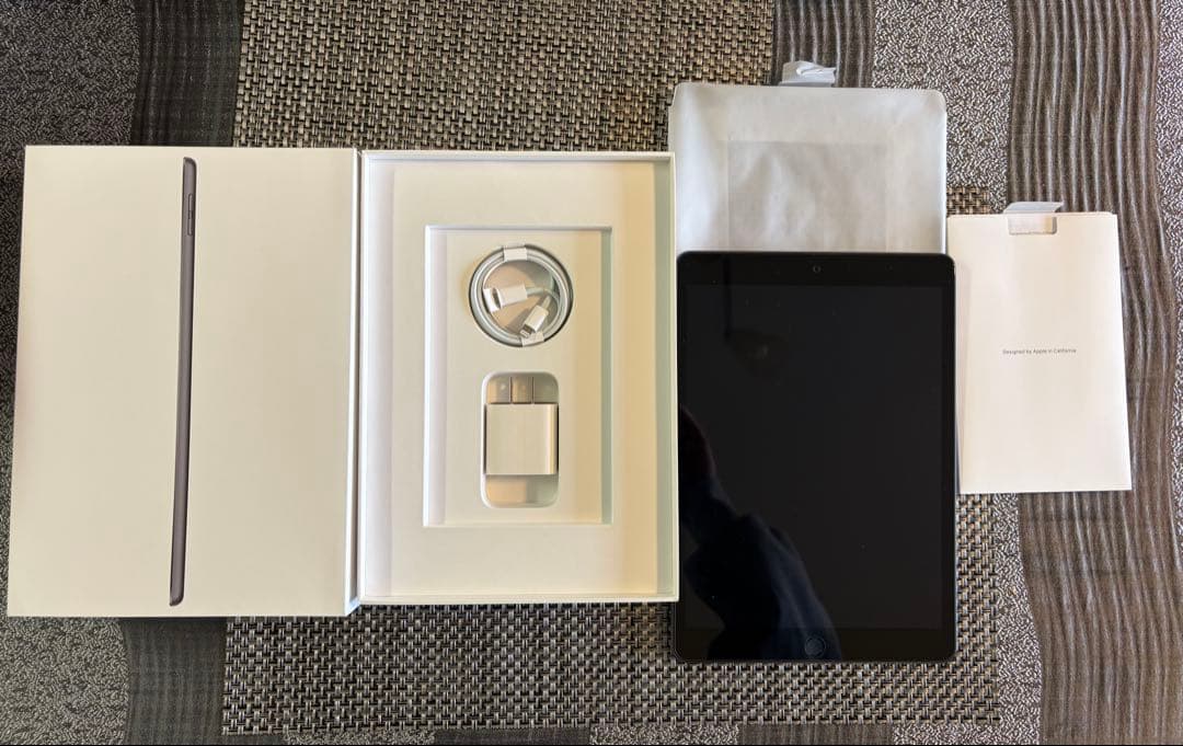 美品⚫︎Apple iPad (第9世代) スペースグレー64GB Wifiモデル