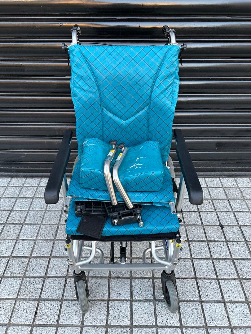 カワムラサイクル社 ティルト リクライニング付き車イス KXL16-42