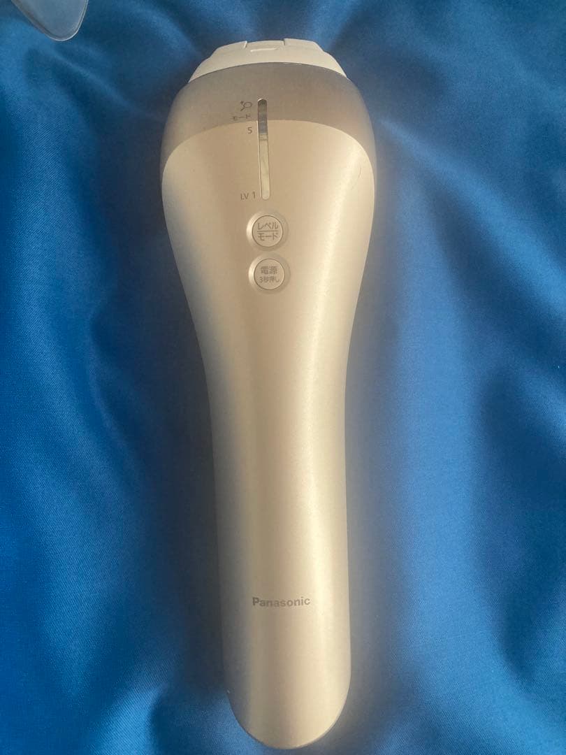 Panasonic パナソニック ES-CWP97 脱毛器 本体とアタッチメント