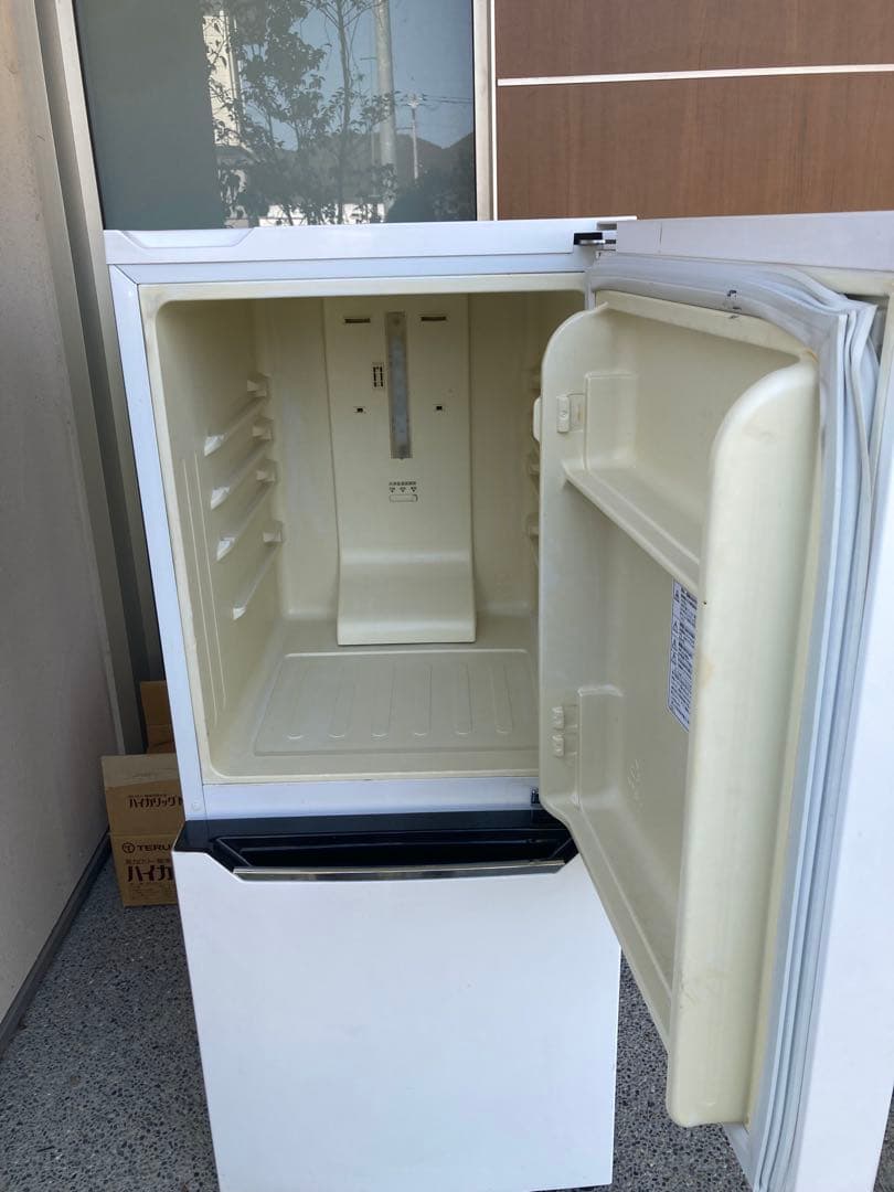 ハイセンス 冷凍冷蔵庫 一人暮らし 2ドア 130L HR-D1301