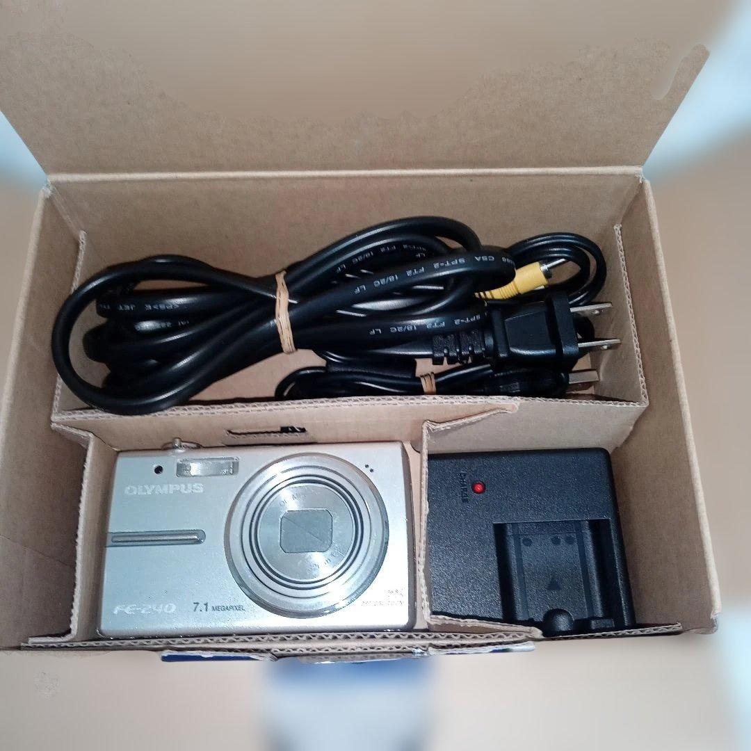 【✨美品✨】OLYMPUS FE-240 平成レトロ コンデジ シルバー