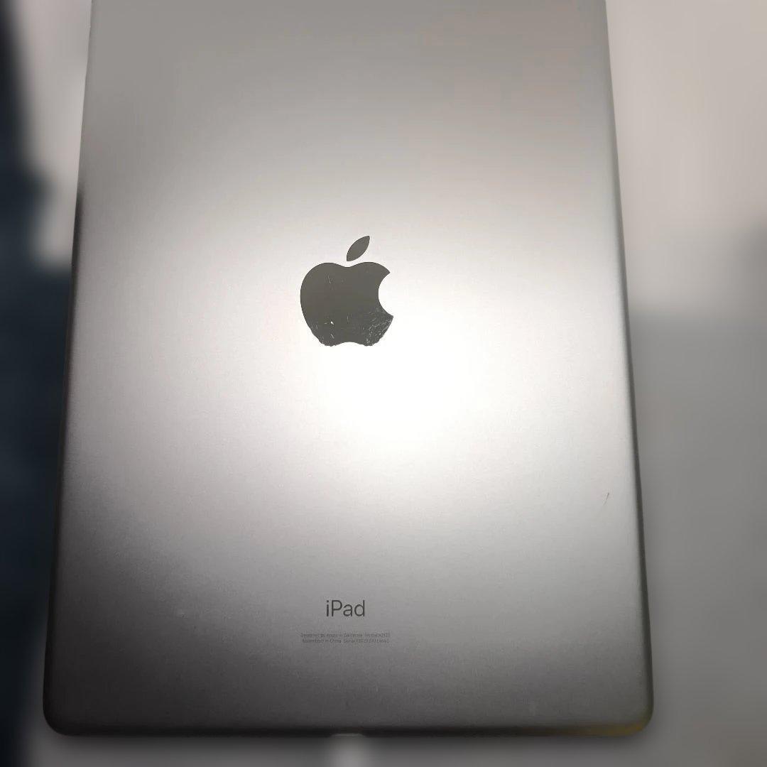 超美品　iPad Air第3世代/64GBWi-Fiモデル＋Cellul