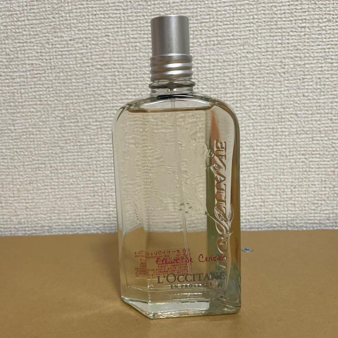 ほぼ未使用 ロクシタン CB チェリーブロッサム オードトワレ　香水　75ml