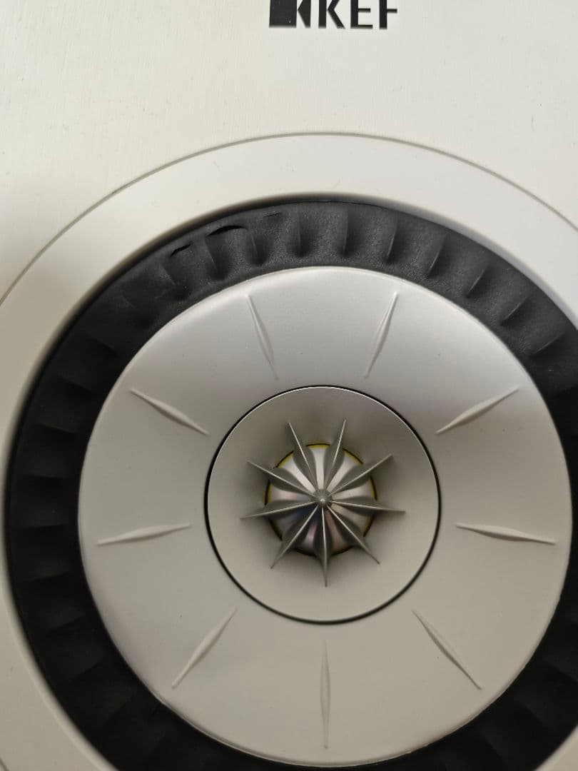 スピーカー・ウーファー KEF Q50a