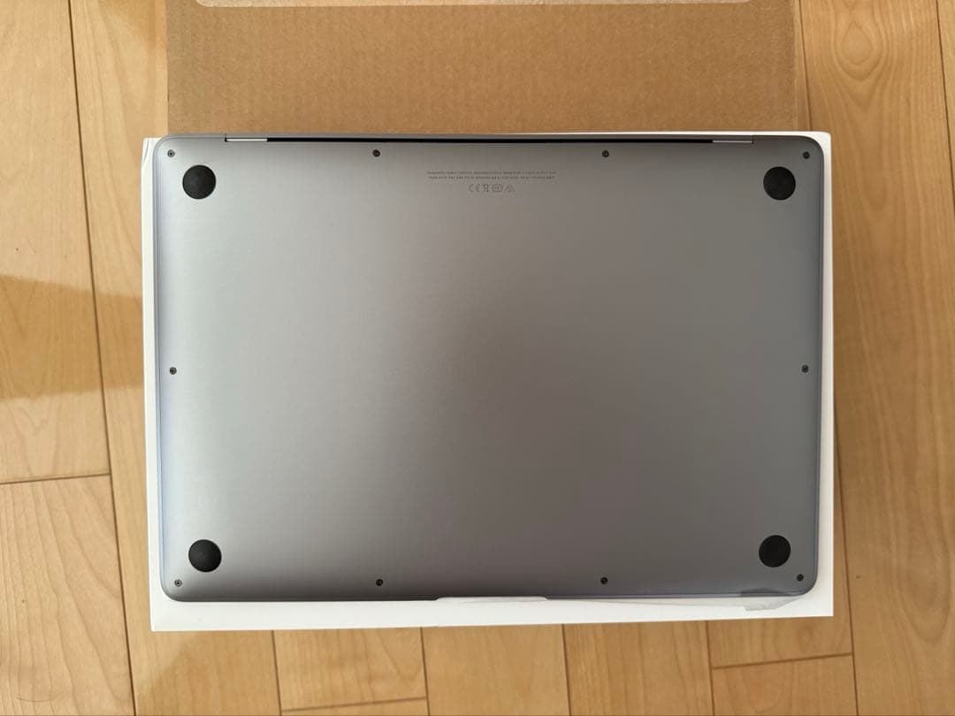 MacBook本体 Apple MacBookAir A2337 M116GB 256GB SPG