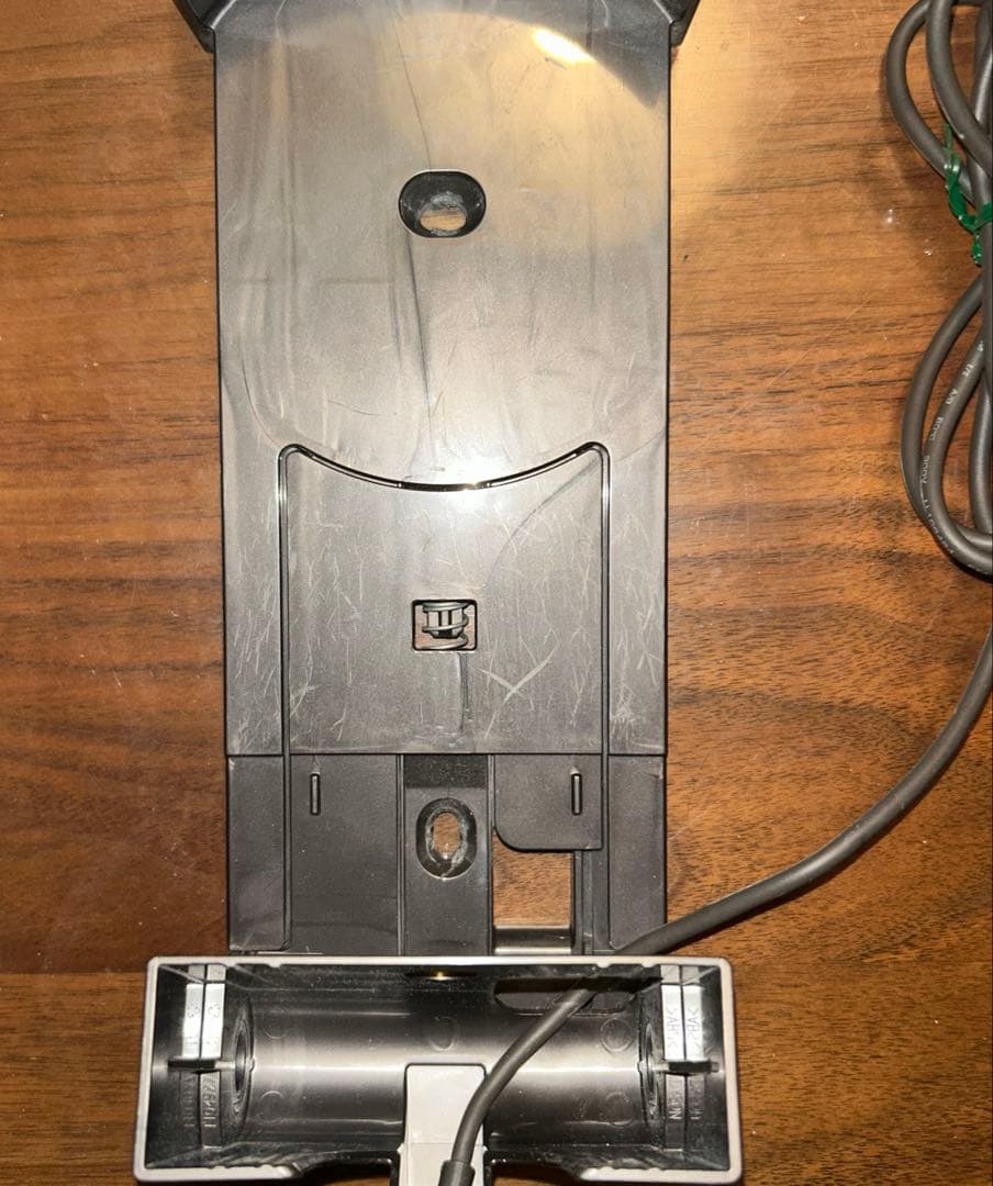 ダイソンV6コードレスクリーナー 作動良好 分解清掃済み