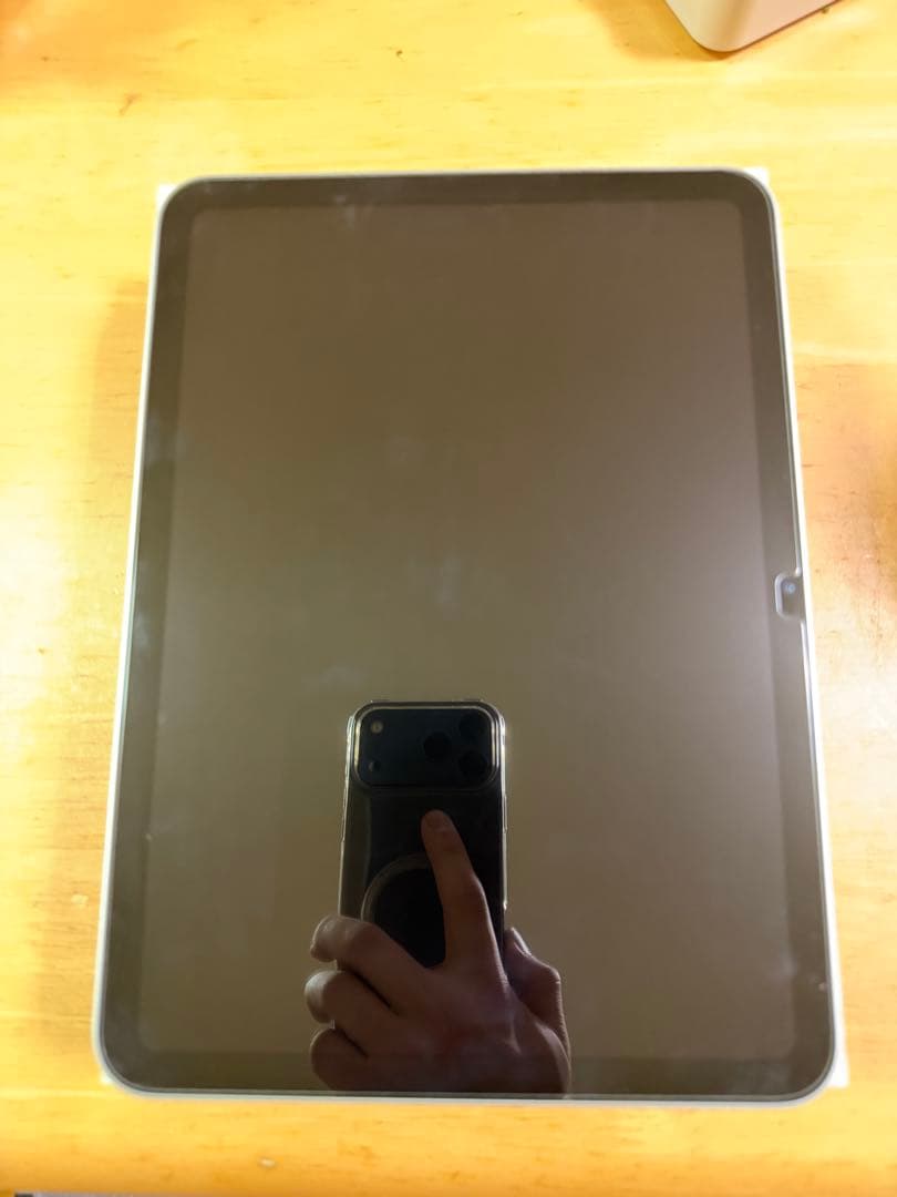 Apple 11iPad シルバー 本体と充電器付き