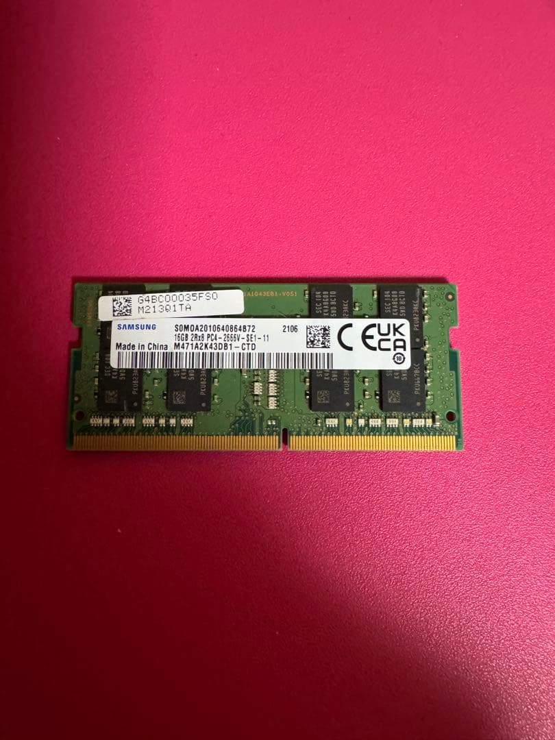 Samsung DDR4 16GB メモリー