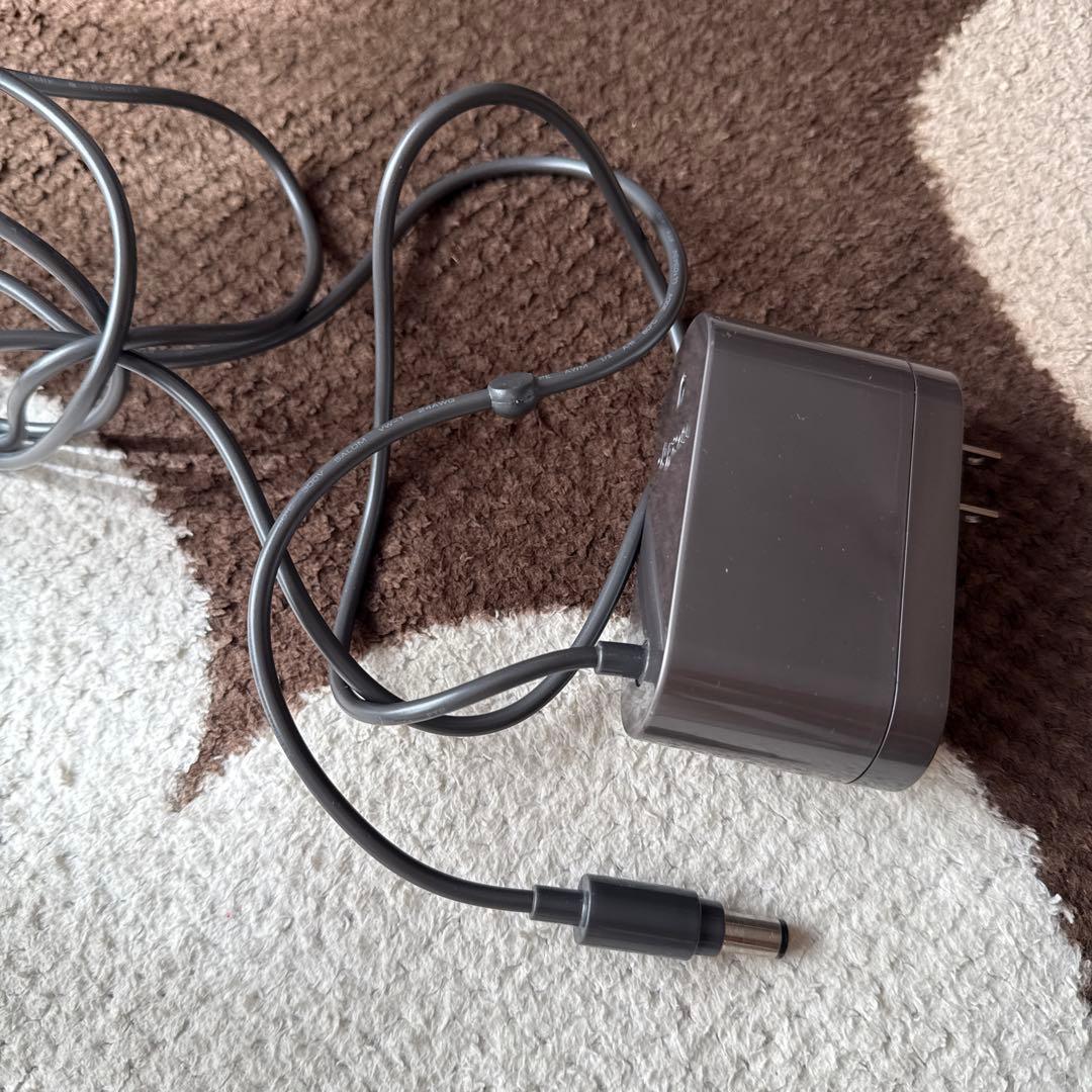 ダイソン DC35 コードレスクリーナー ピンク　ジャンク品　取扱説明書付