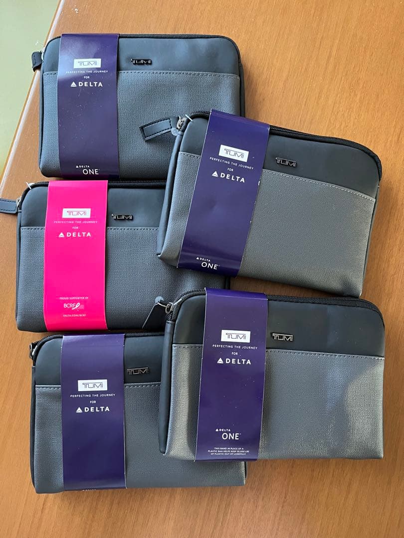 TUMI アメニティポーチ　５個セット