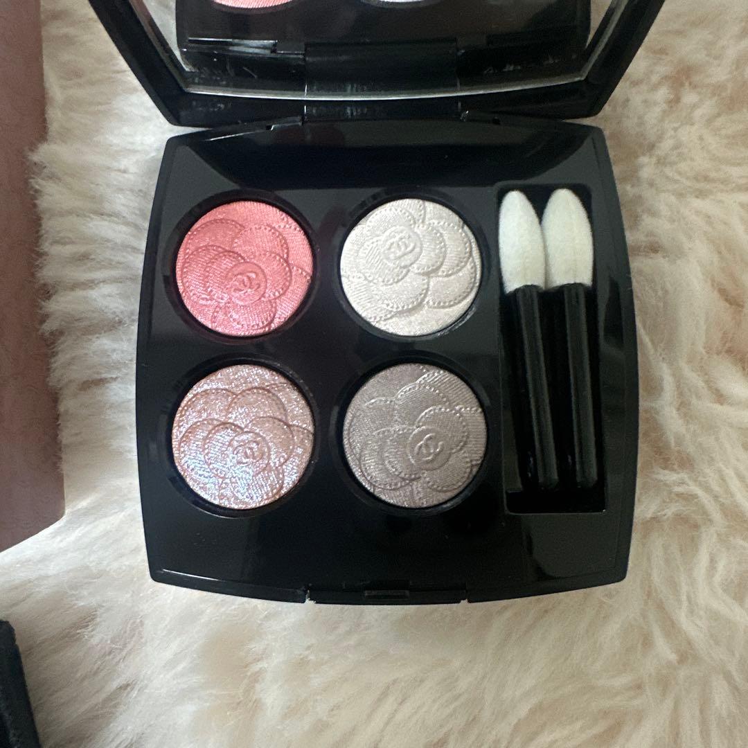 CHANEL アイシャドウ　　レキャトルオンブル　378ユートピア