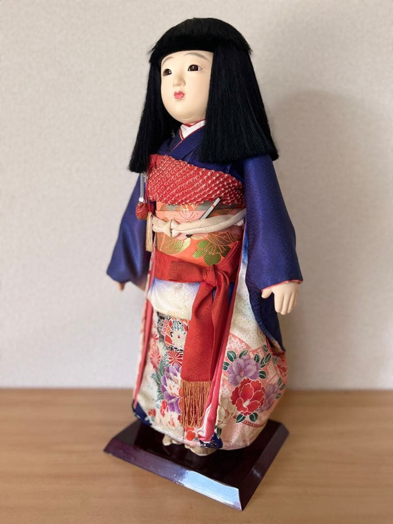 愛くるしい日本人形 4