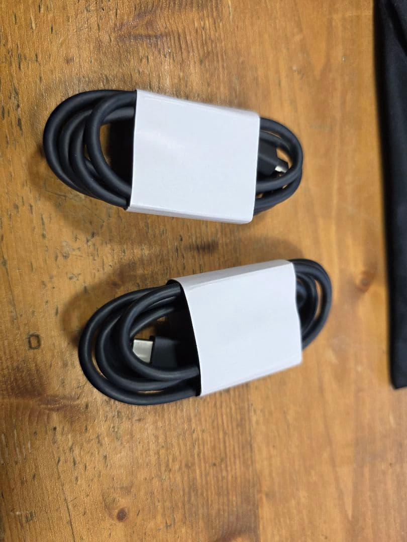 VIVE XR ELITE ツルにヒビあり　おまけ付き