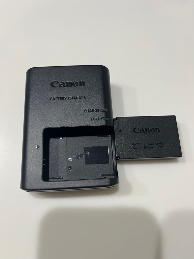中古【Canon EOS M50 】ホワイト ミラーレスカメラ