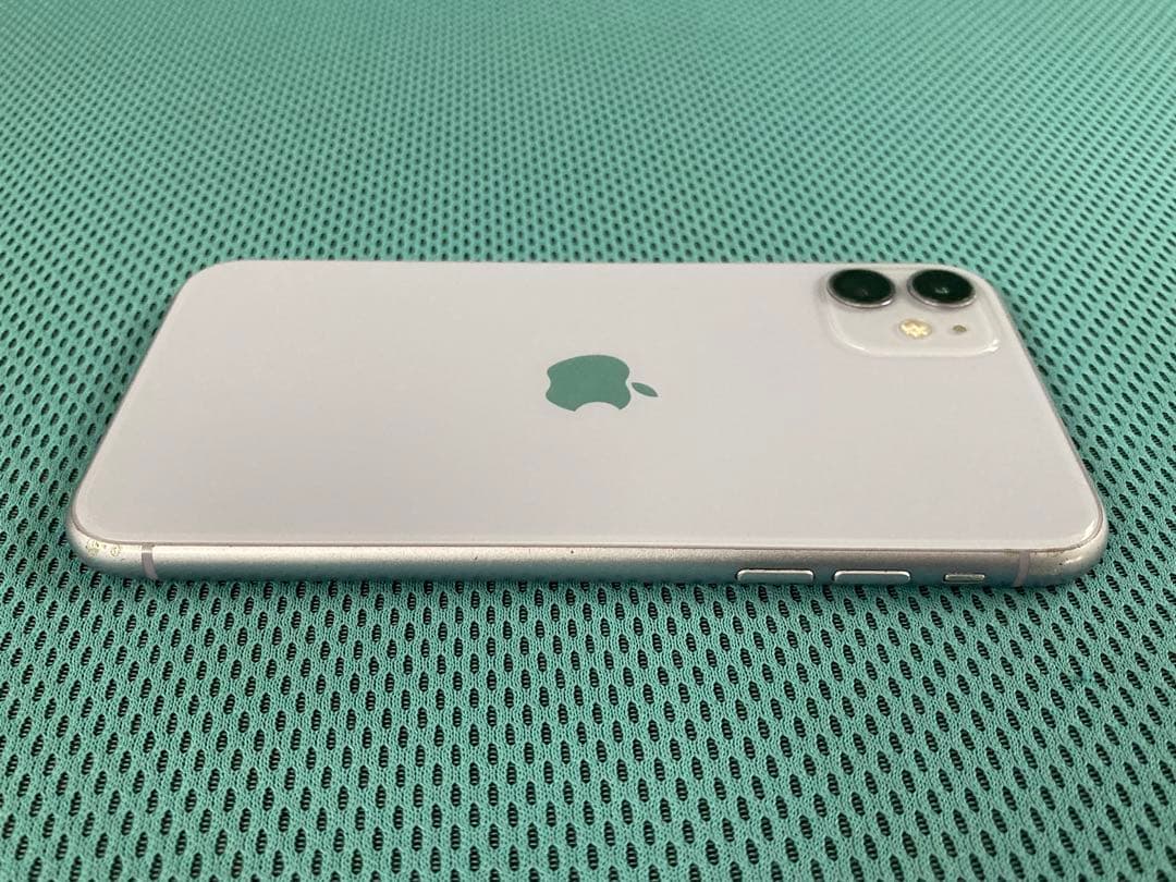 iPhone11 64GB SIMフリー パープル　バッテリー100%　液晶新品