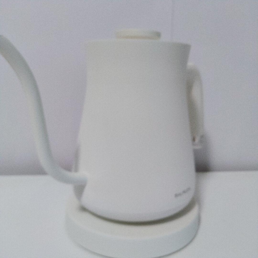 【中古美品】バルミューダ　BALMUDA　電気ケトル　ホワイト　462