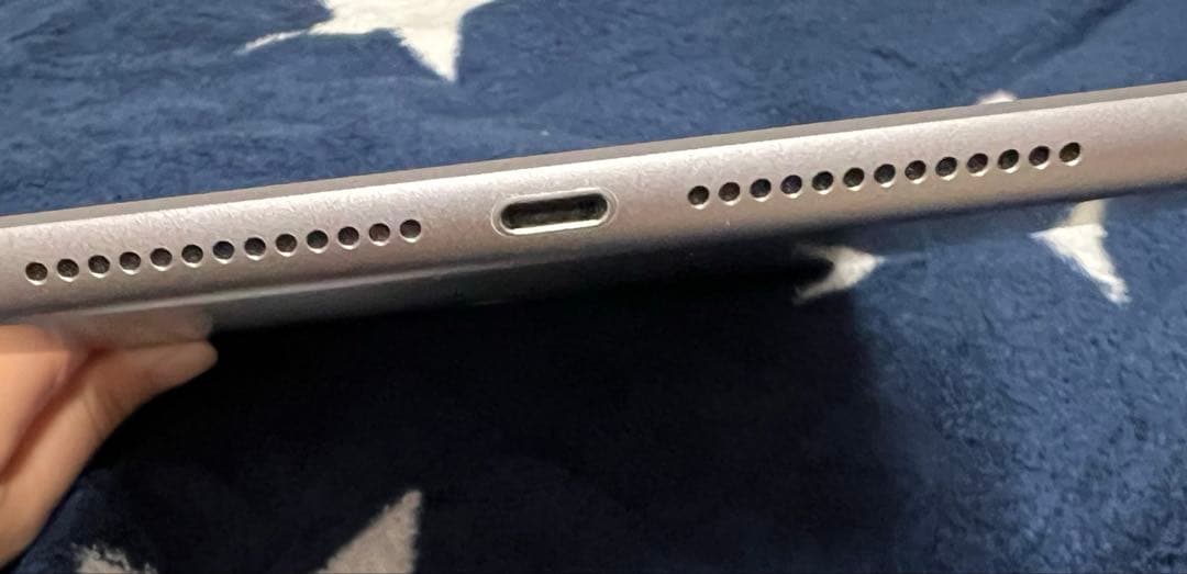 Apple iPad 第6世代　32GB