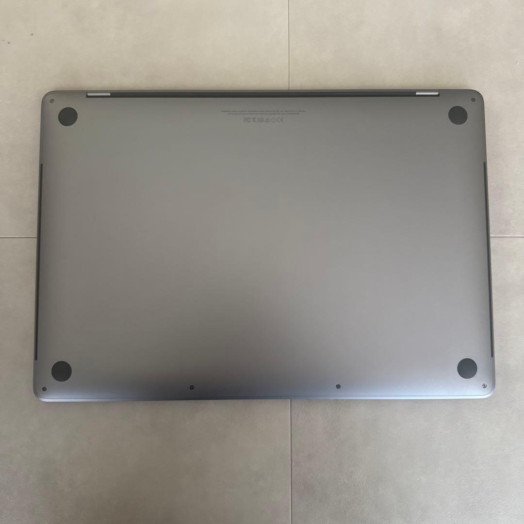 MacBook本体 MacBook Pro 2017 2.8GHz i7 16GB 256GB