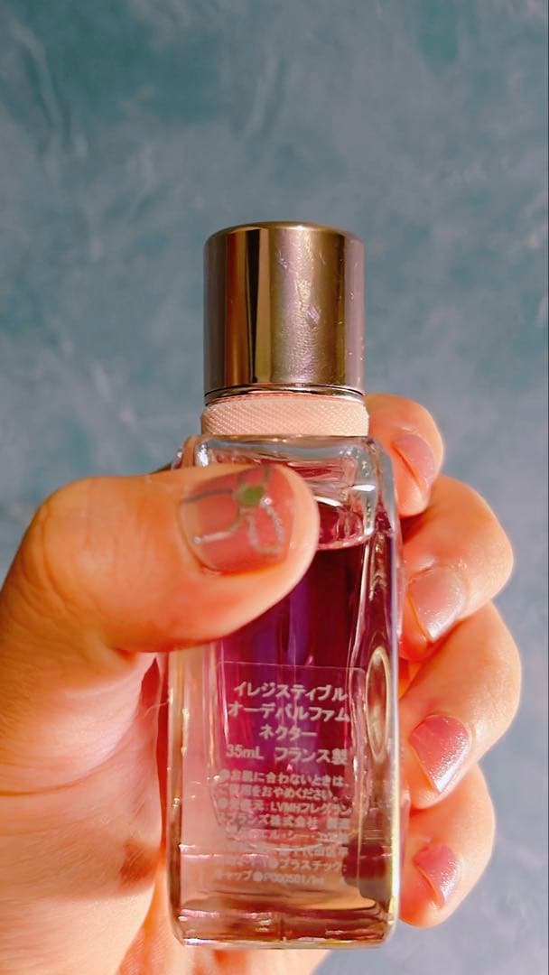 IRRESISTIBLE オーデパルファム　ネクター　35mL 箱付き