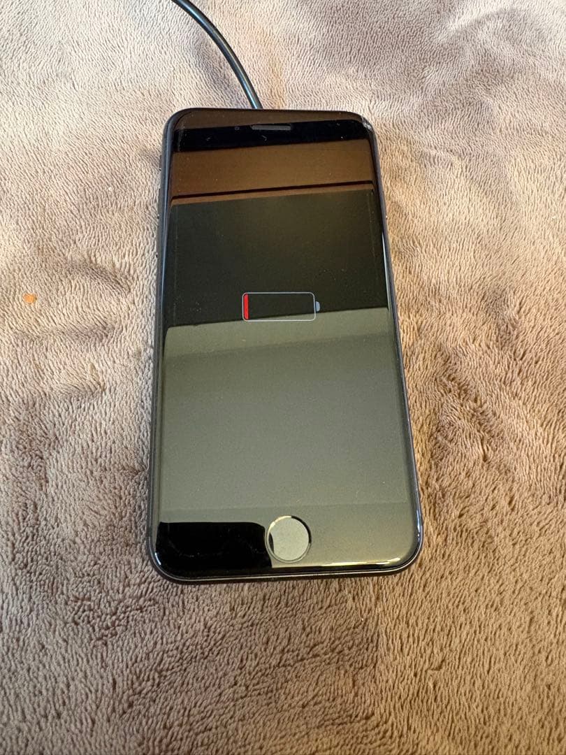 Apple iPhone 8 64GB スペースグレイ