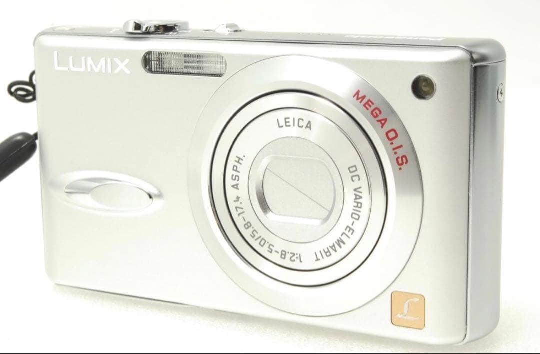 Panasonic LUMIX DMC-FX8 シルバー SDカードリーダー付き