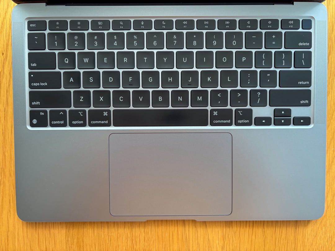 Apple MacBook Air M1 2020 256GB スペースグレイ】