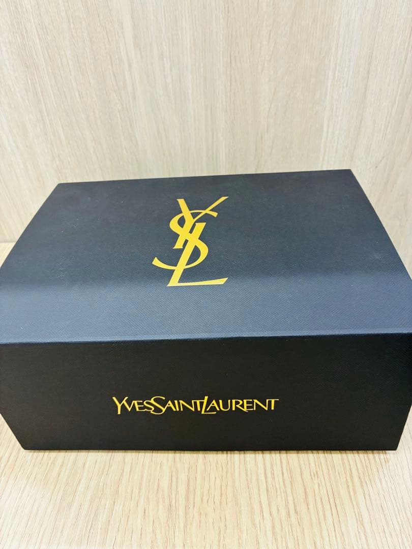 YSL リブレ オーデパルファム 30ml ポーチ シャワージェル ミニボトル
