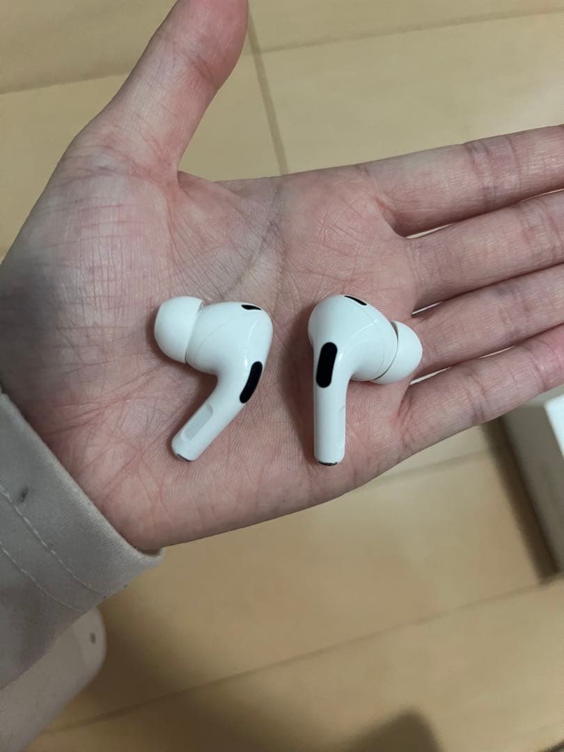 Apple AirPods Pro 第2世代 イヤフォン Bluetooth
