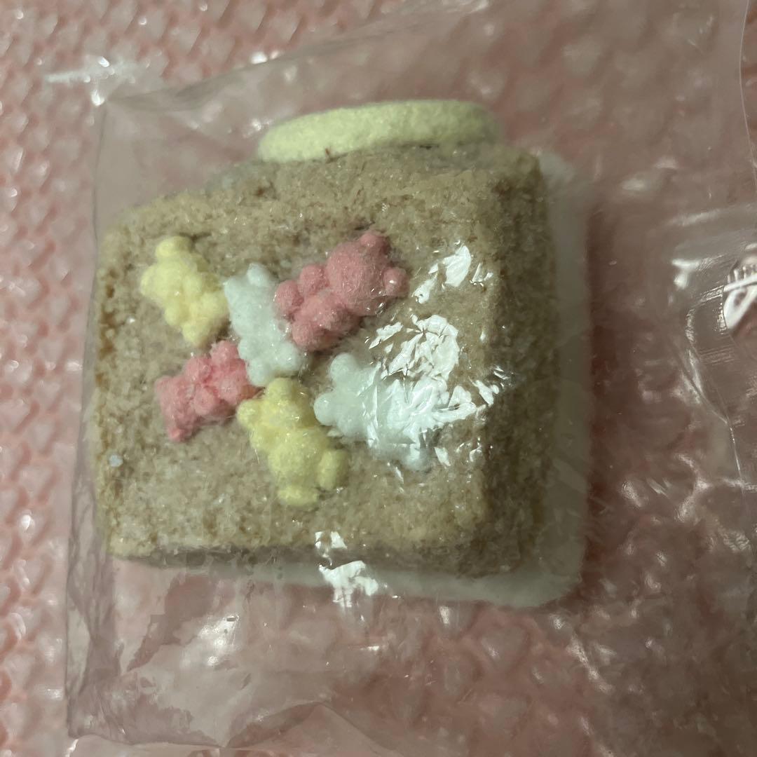 kikisquishy XL 粉付きぼやぼや袋プレッツェル　クマ付三層トースト