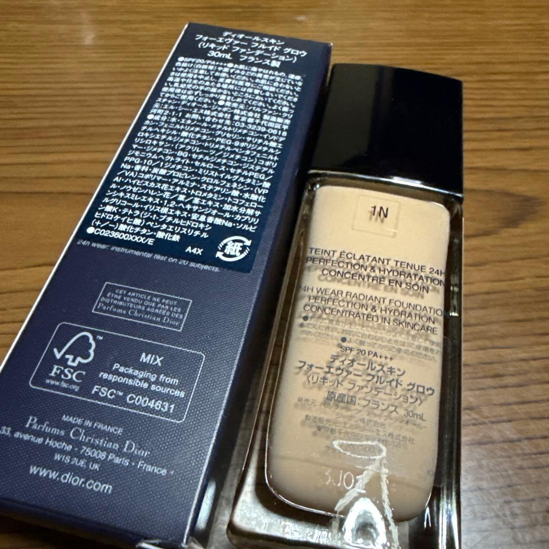 ディオールスキン　フォーエヴァーフルイドグロウ　1N