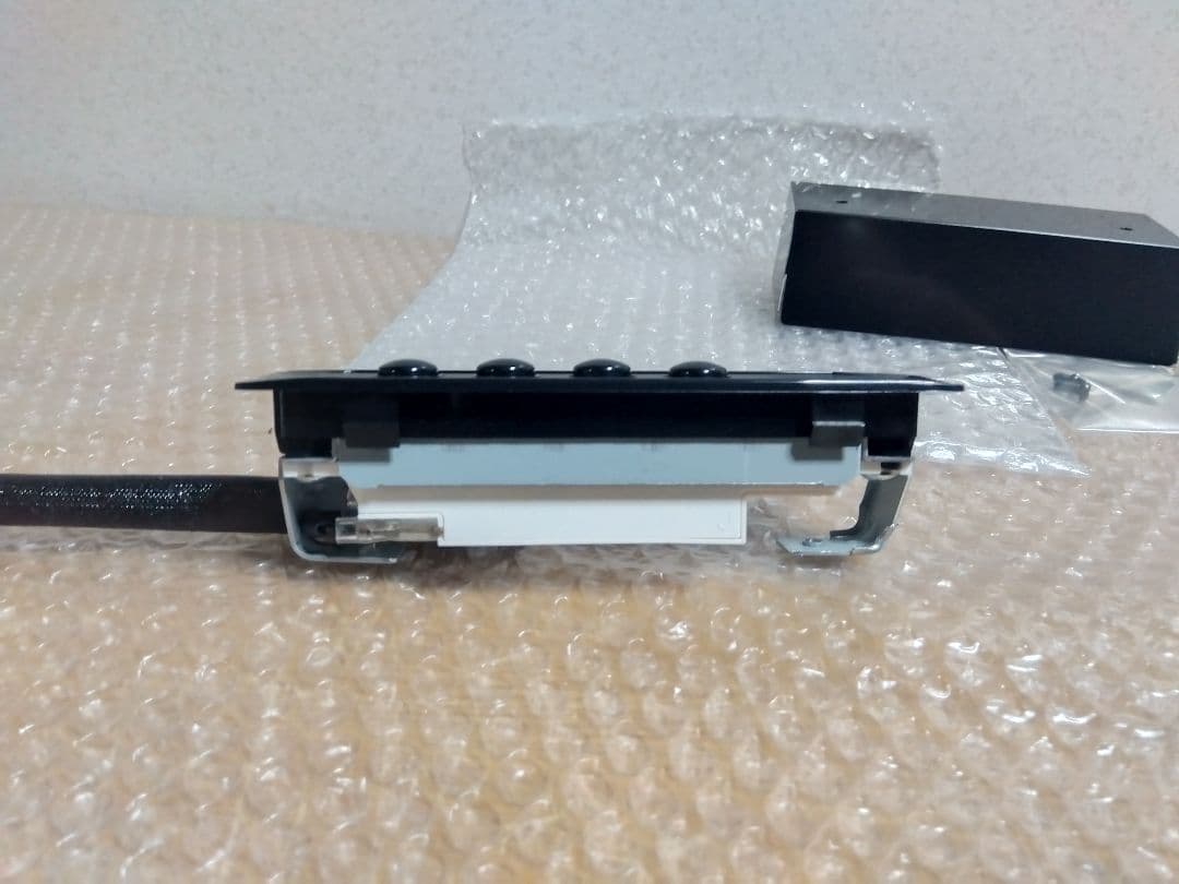 富士工業製 レンジフードスイッチ 2速用 弱 強 と スイッチカバーです！！