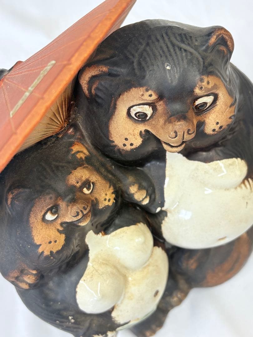 信楽焼 陶仙作 狸 たぬき 夫婦 置物 骨董品 縁起物 開運 商売繁盛 相合傘