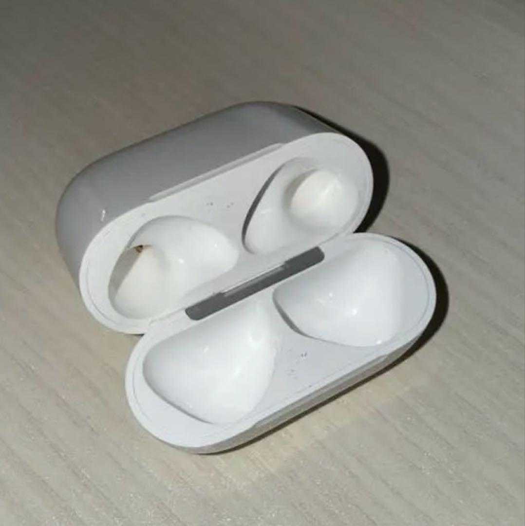 【左耳・ワイヤレス充電故障】Apple AirPods 4 ANC（箱あり）