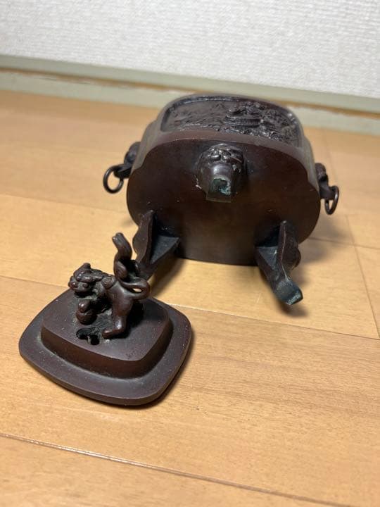 743銅製　獅子香炉