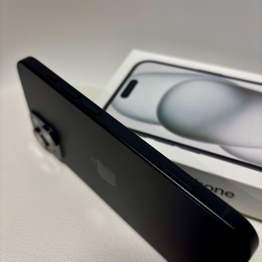 Apple iPhone 15 ブラック 本体