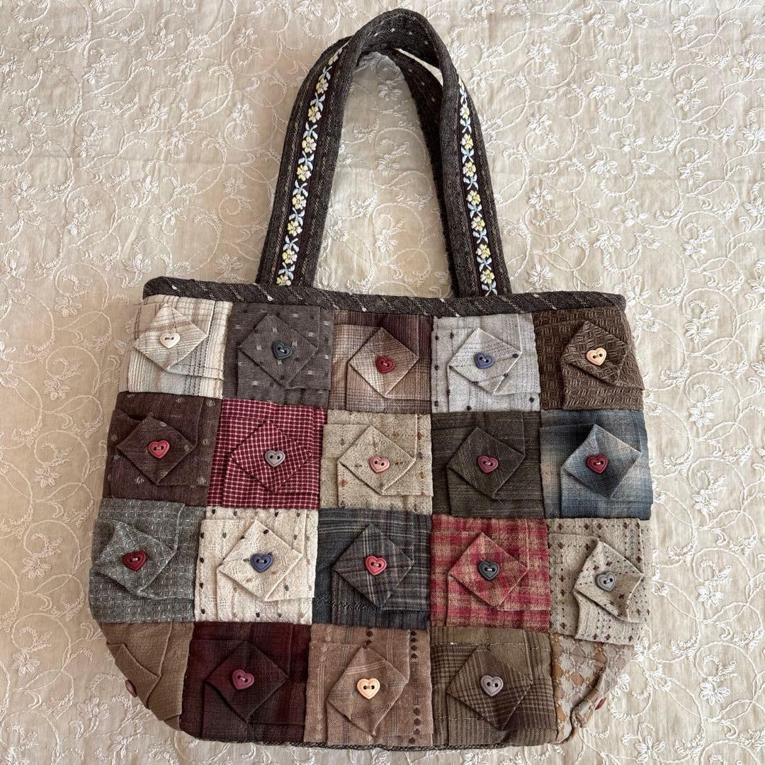 パッチワークキルト　バッグ トートバッグ　手作りバッグ　ハンドメイド