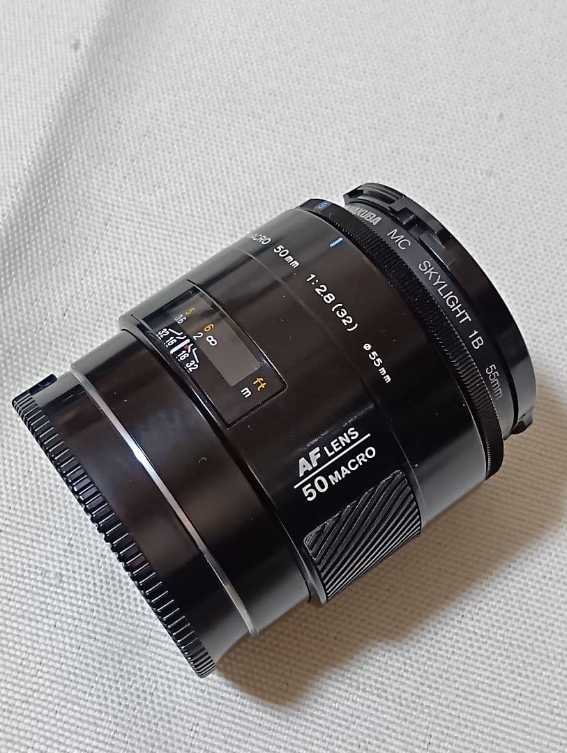ミノルタ フィルム一眼レフカメラα-7xi + フラッシュ + 単焦点レンズほか