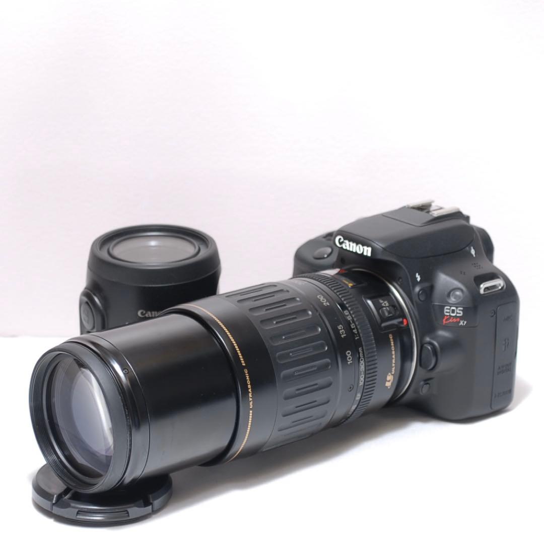 ✨新品級✨野球観戦に✨CANON KISS X7✨極少シャッター数