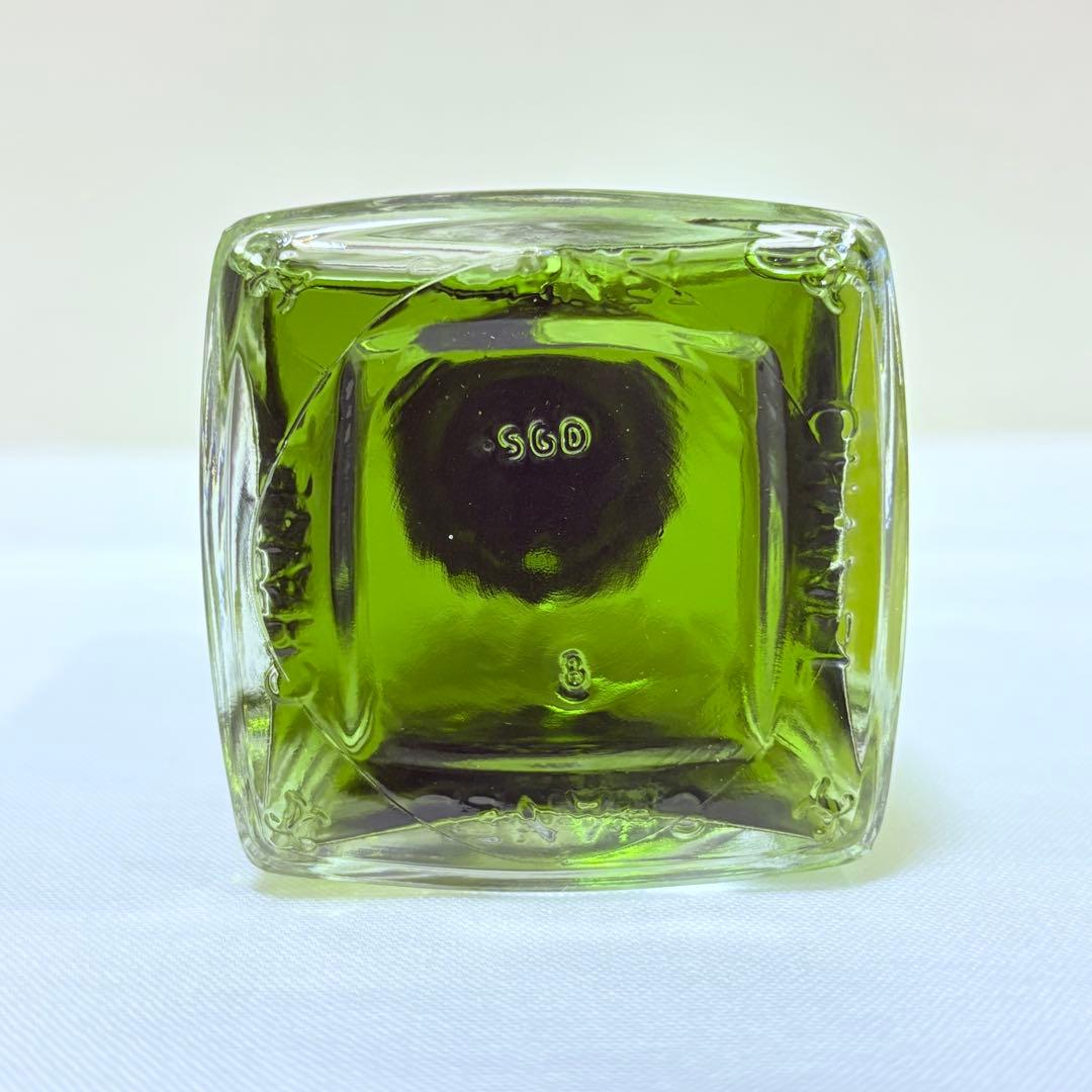 希少　新品未使用　シャネル N°19 オードトワレ　香水　200ml 大瓶