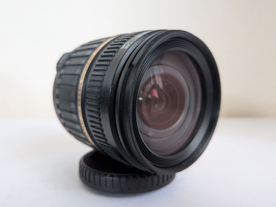 ​極美品 ショット1308枚 Nikon D7000 本格一眼レフ+ 万能レンズ