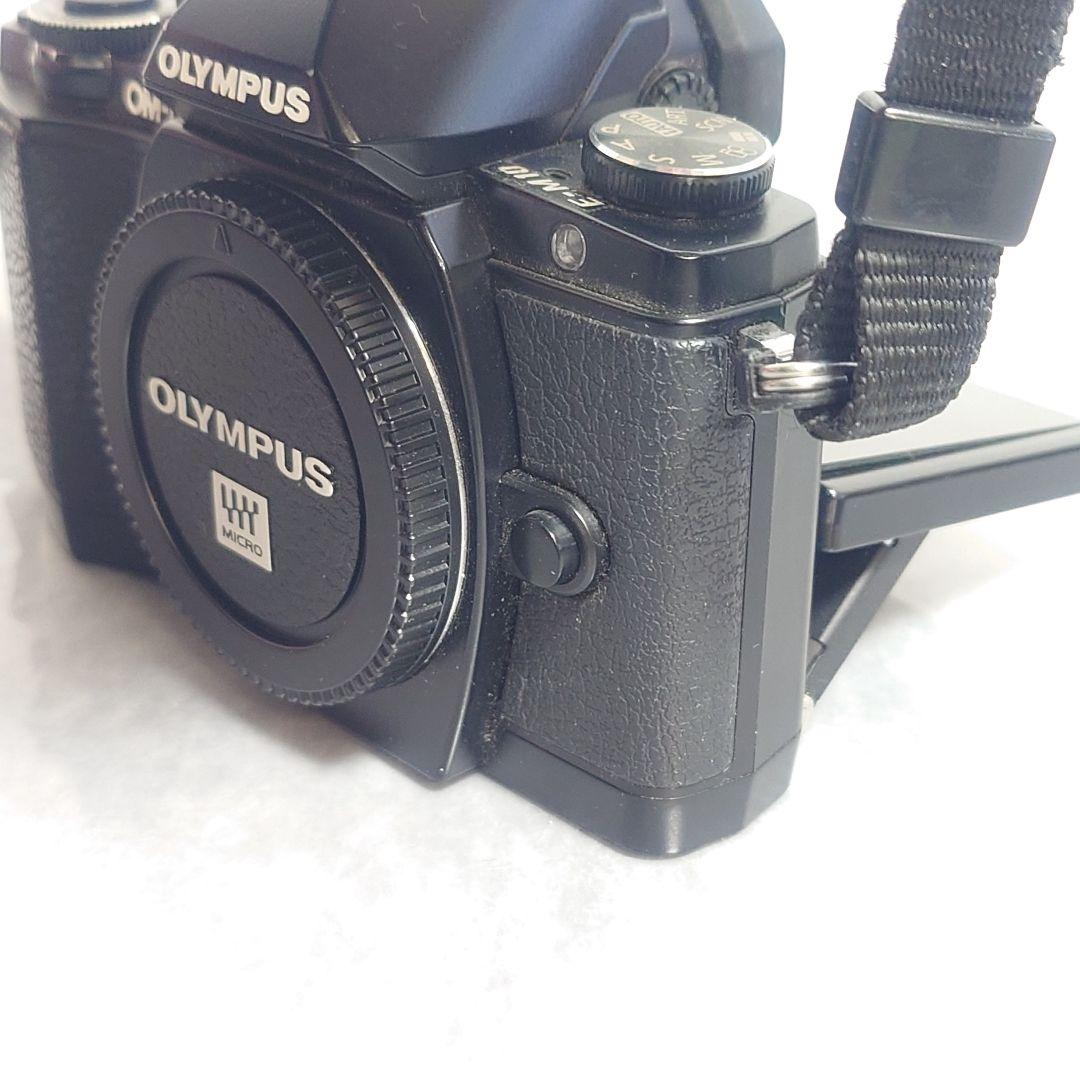 OLYMPUS OM-D E-M10 本体 バッテリー付き